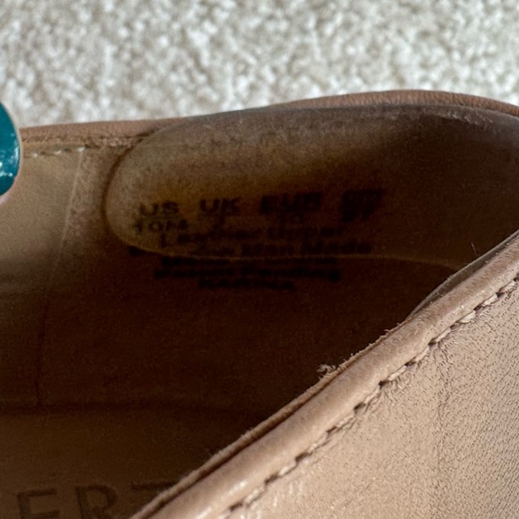 Naturalizer Karina Square Toe Block Heel Size 10 Medium Beige Tan Nude 2.5” heel - Picture 11 of 12